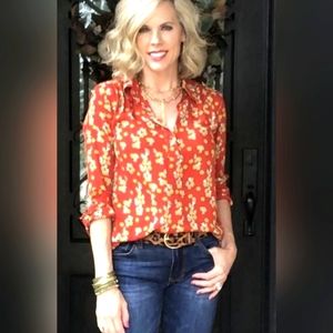 Cabi #3947 Belfry Blouse. EUC Size L